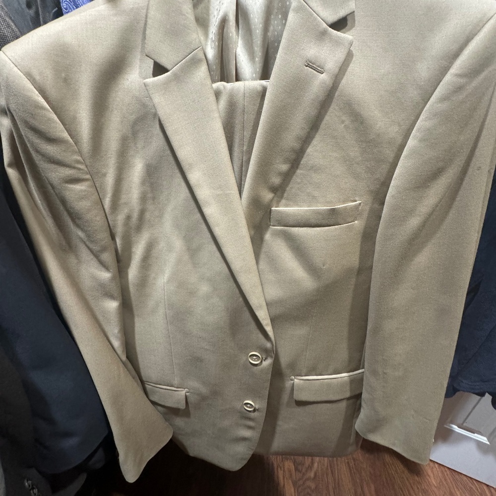 Mantoni Two Piece Suit - Beige